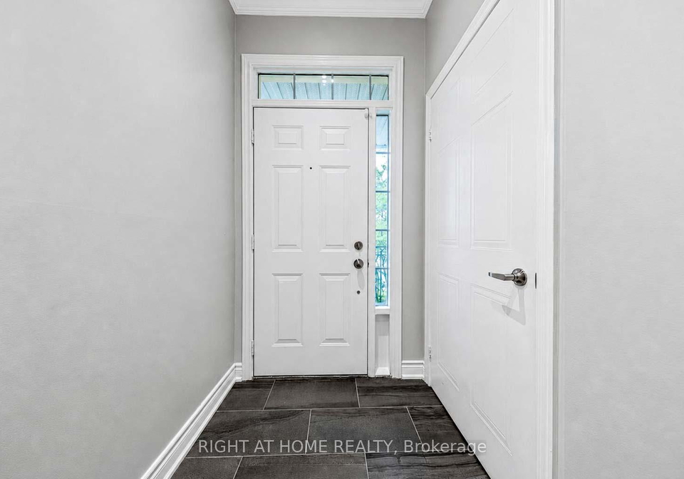 23-observatory-lane-richmond-hill-ontario-n13569744