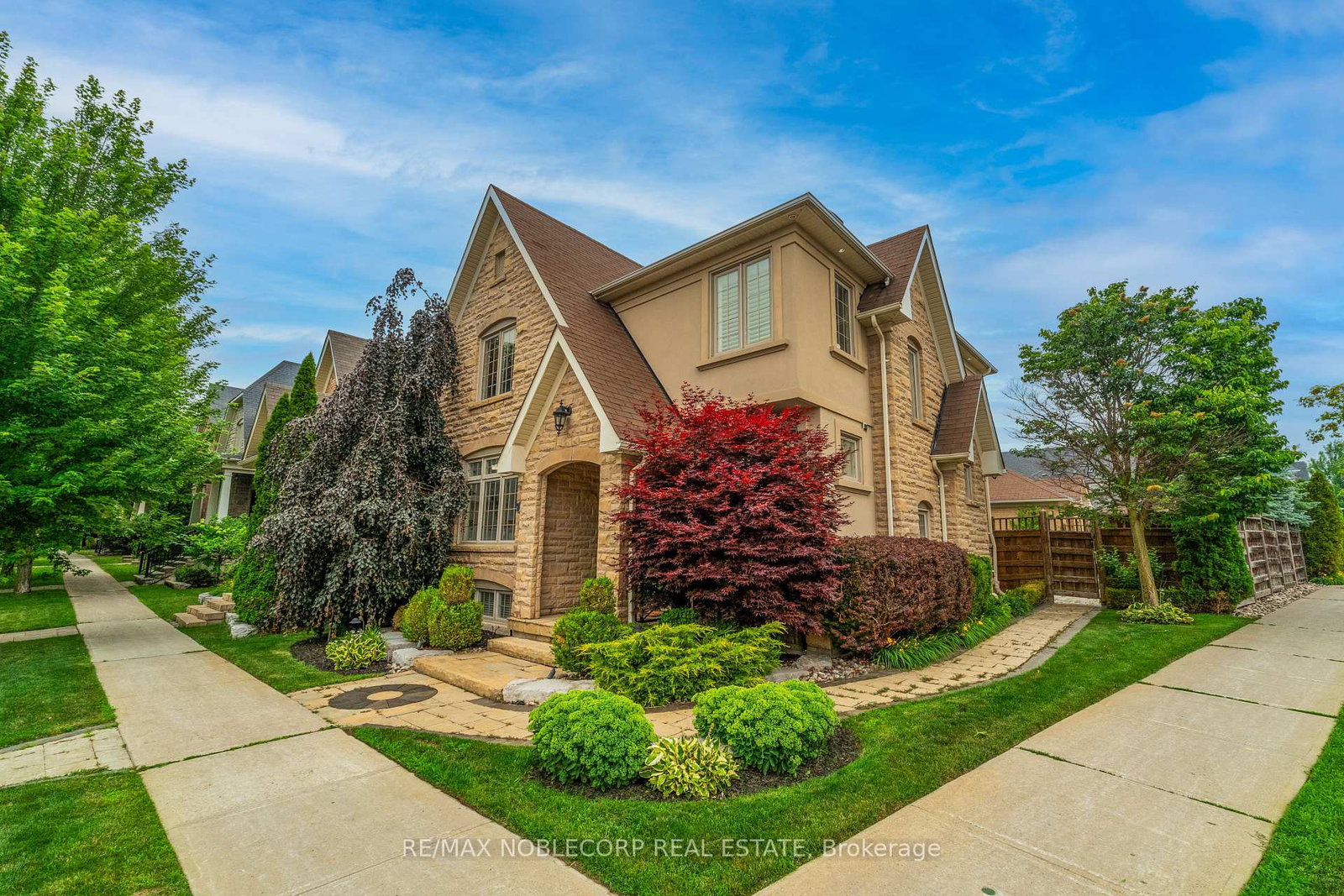 2-glengordon-crescent-markham-ontario-n13569878