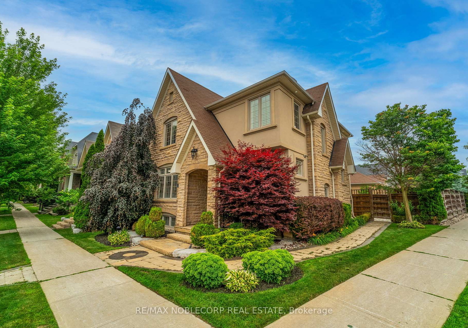 2-glengordon-crescent-markham-ontario-n13569878