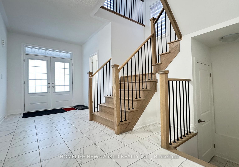 33-marlene-johnston-drive-east-gwillimbury-ontario-n13569992