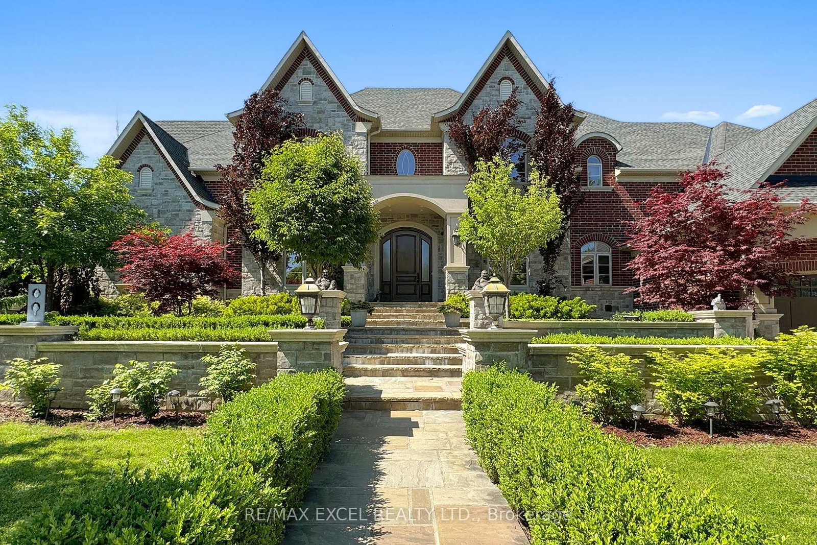 2-beau-court-aurora-ontario-n13570108