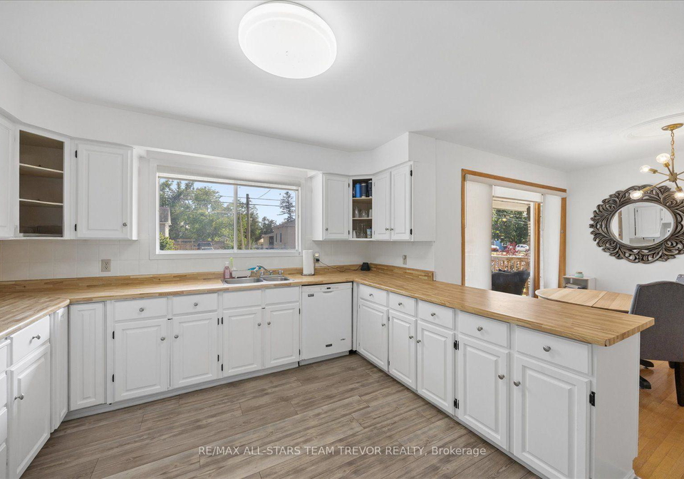 280-bay-street-brock-ontario-n13570336