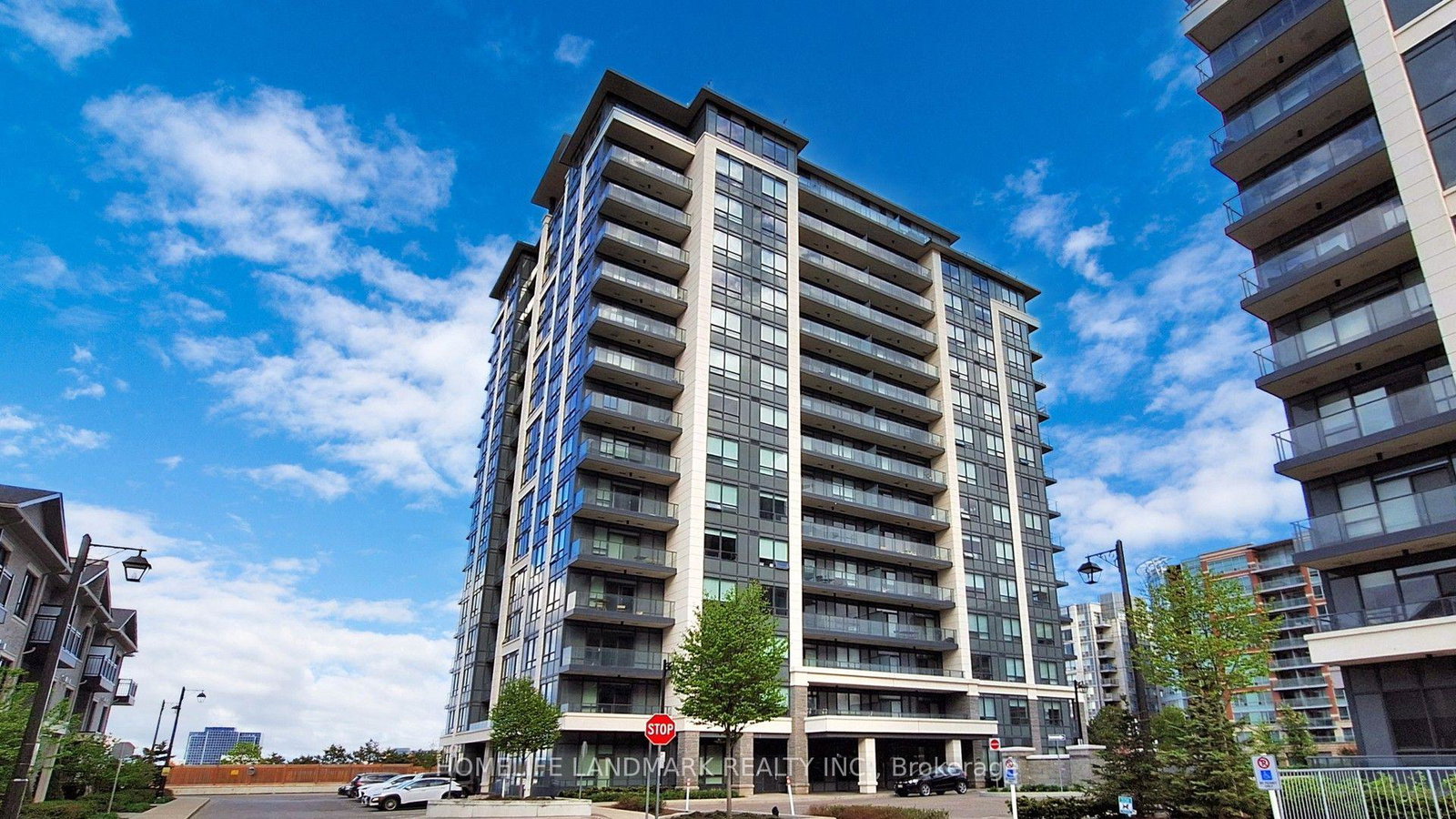 398-highway-7-e-richmond-hill-ontario-n13570888
