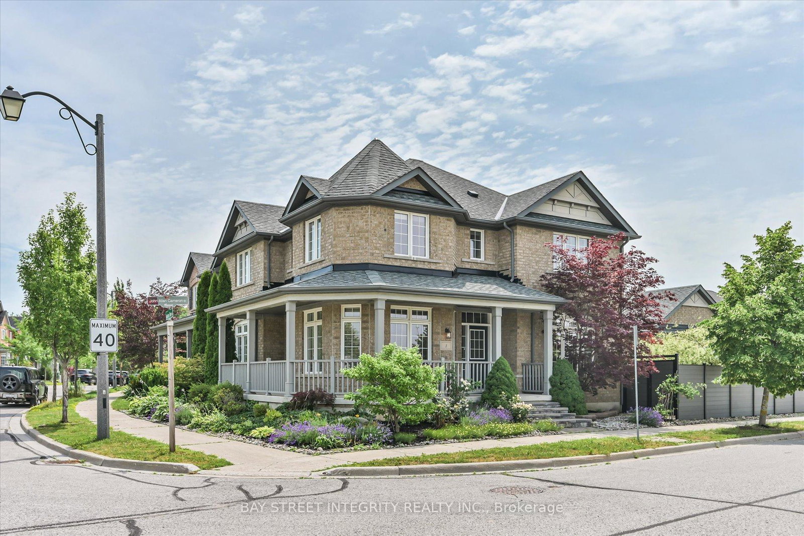 1-autumn-glow-drive-markham-ontario-n13570920