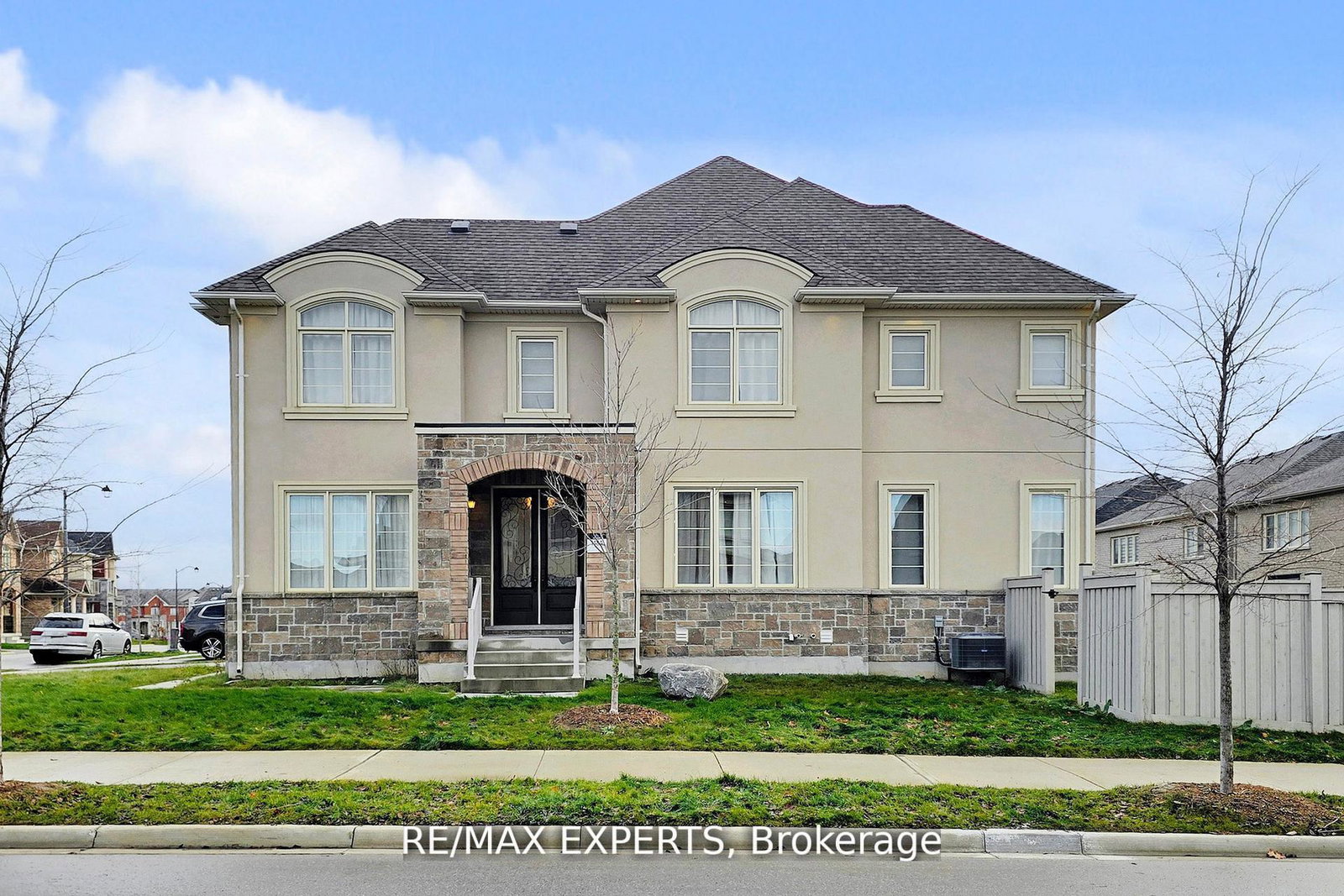 167-frederick-pearson-street-east-gwillimbury-ontario-n13571246