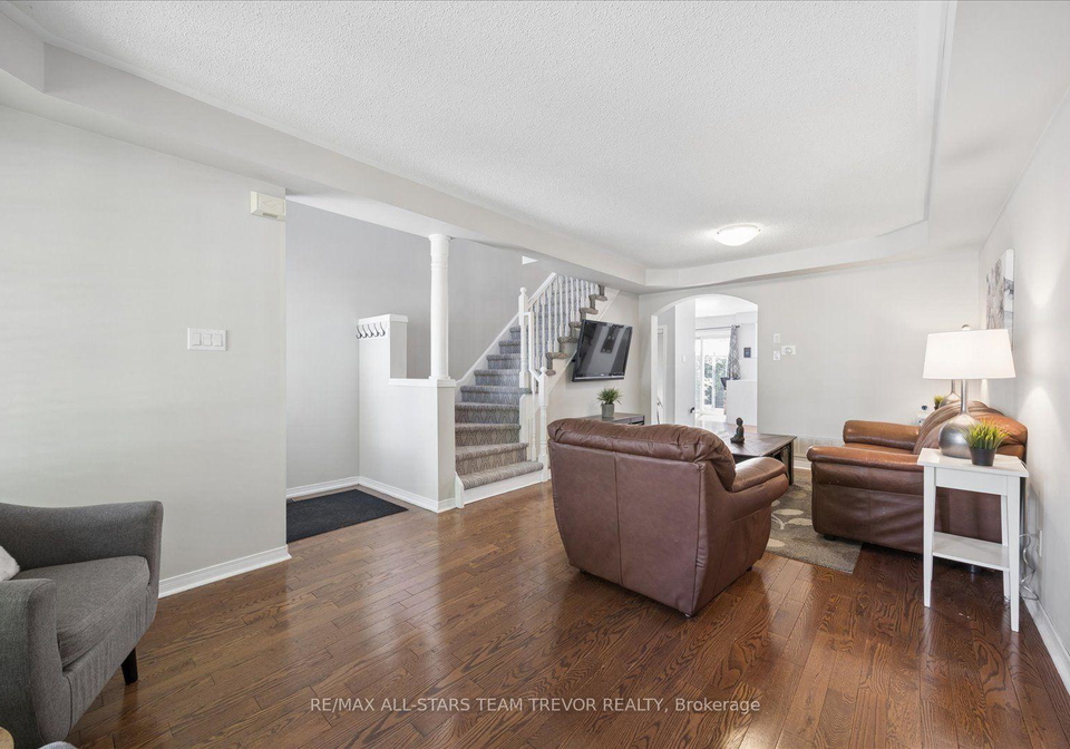 30-laurendale-avenue-georgina-ontario-n13572002