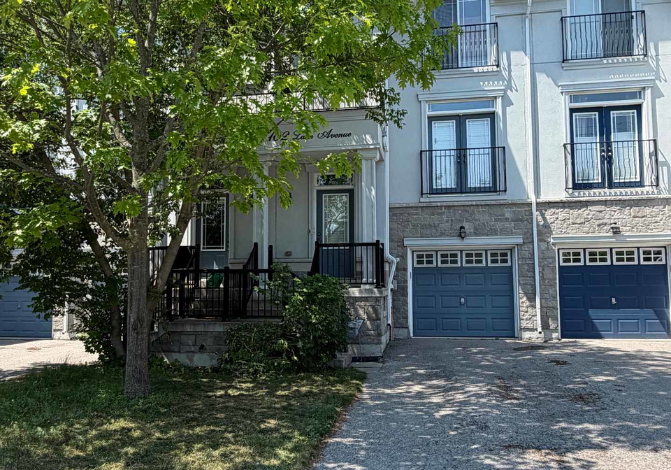 102-lake-avenue-richmond-hill-ontario-n13572380