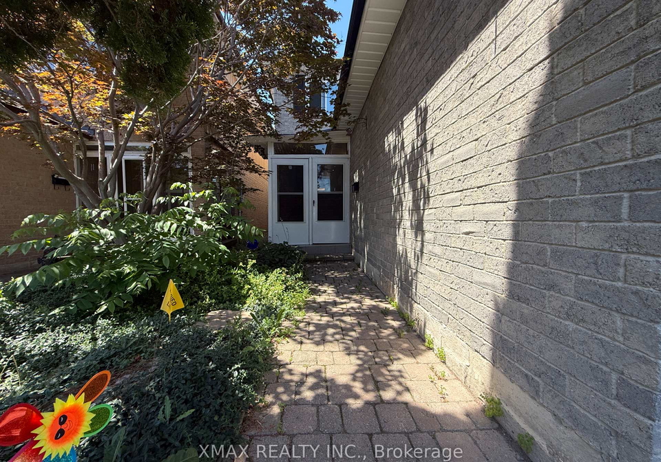 82-lund-street-richmond-hill-ontario-n13572530
