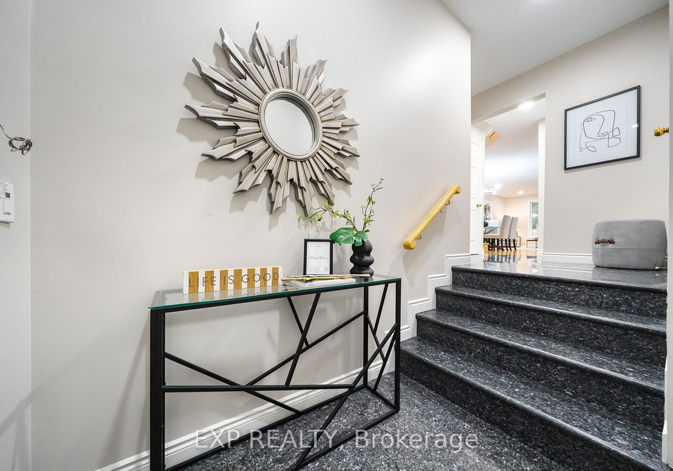 7-wetherby-circle-markham-ontario-n13572596