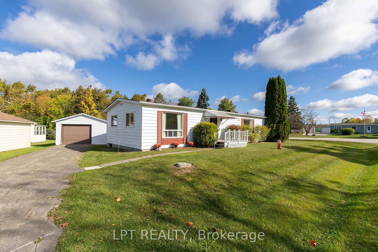 11-geneva-court-georgina-ontario-n13573132