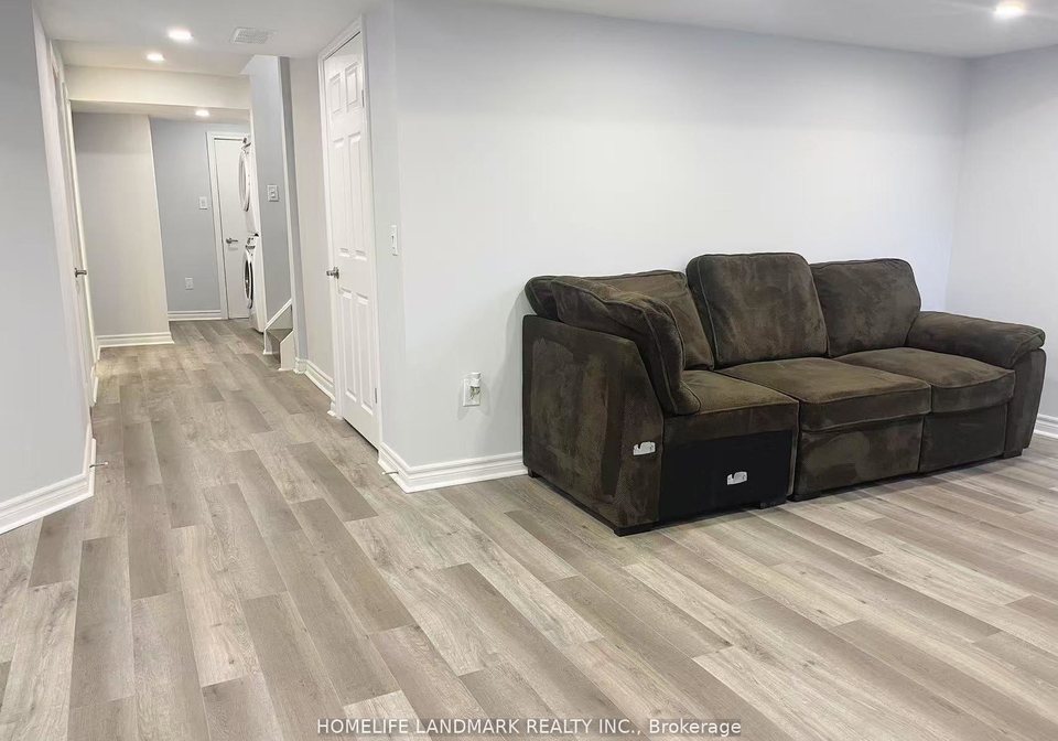 21-weekes-avenue-richmond-hill-ontario-n13573416