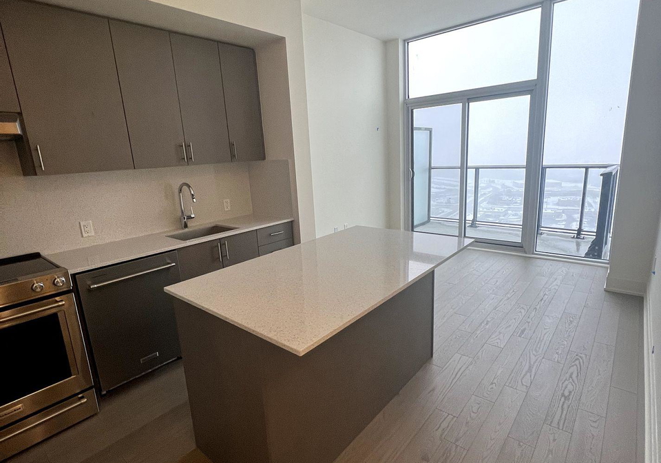 9000-jane-street-n-vaughan-ontario-n13574362