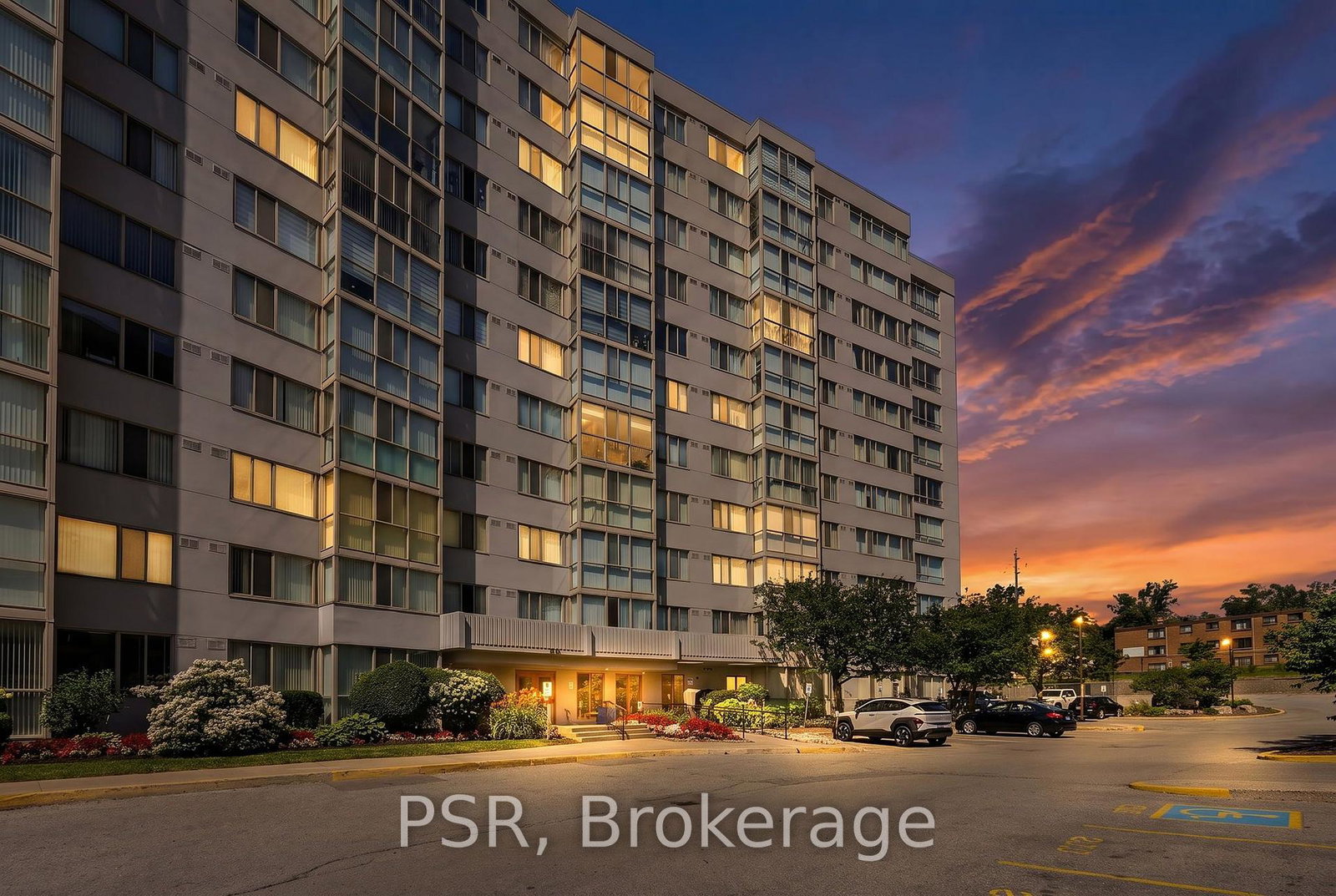 270-davis-drive-newmarket-ontario-n13574502