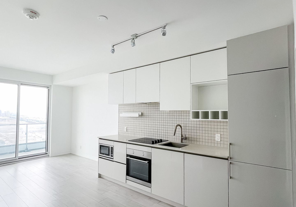 950-portage-parkway-vaughan-ontario-n13574664
