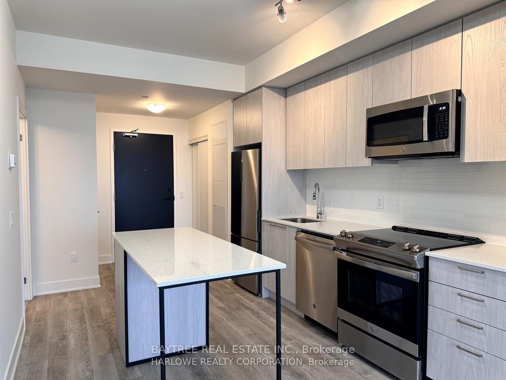 185-deerfield-road-newmarket-ontario-n13574696