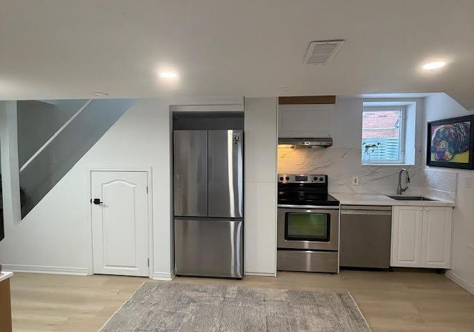 51-rocksprings-avenue-richmond-hill-ontario-n13574780