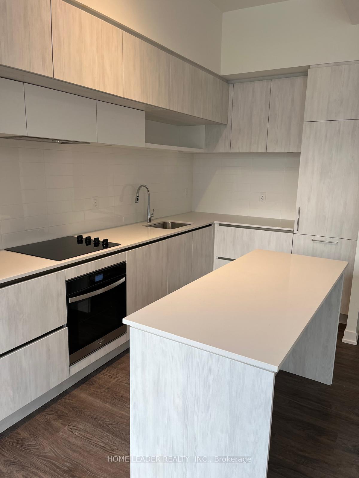 10-david-eyer-road-richmond-hill-ontario-n13574984