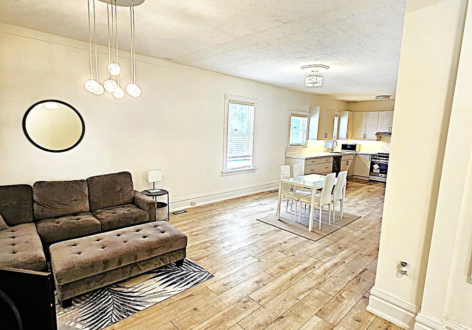 184-prospect-street-newmarket-ontario-n13575006