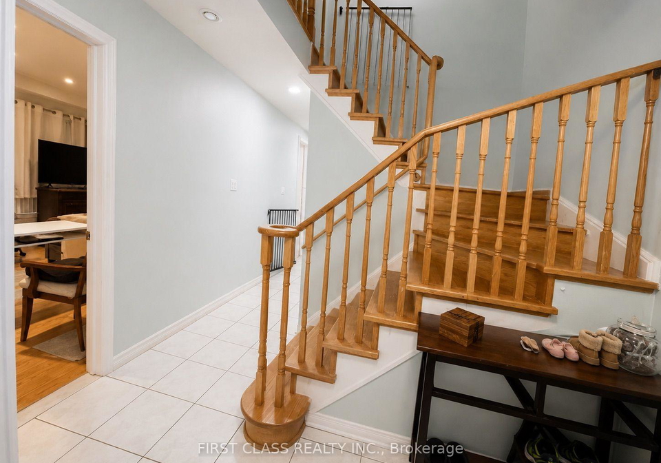 18-angela-court-markham-ontario-n13575038