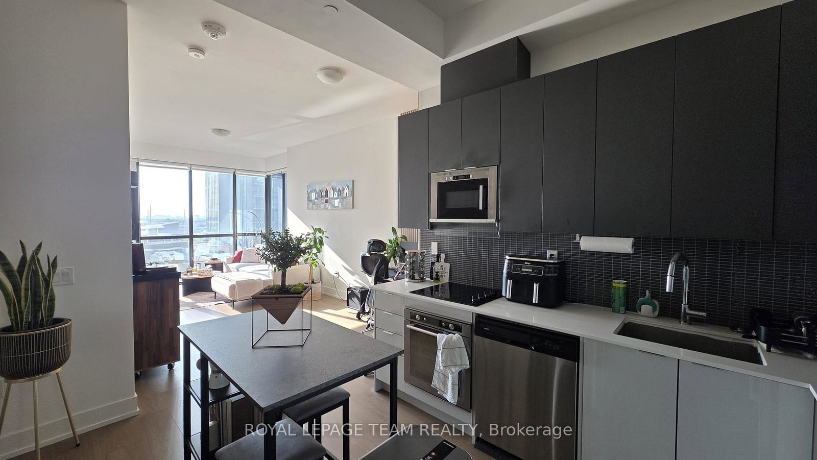 2916-highway-7-vaughan-ontario-n13575150