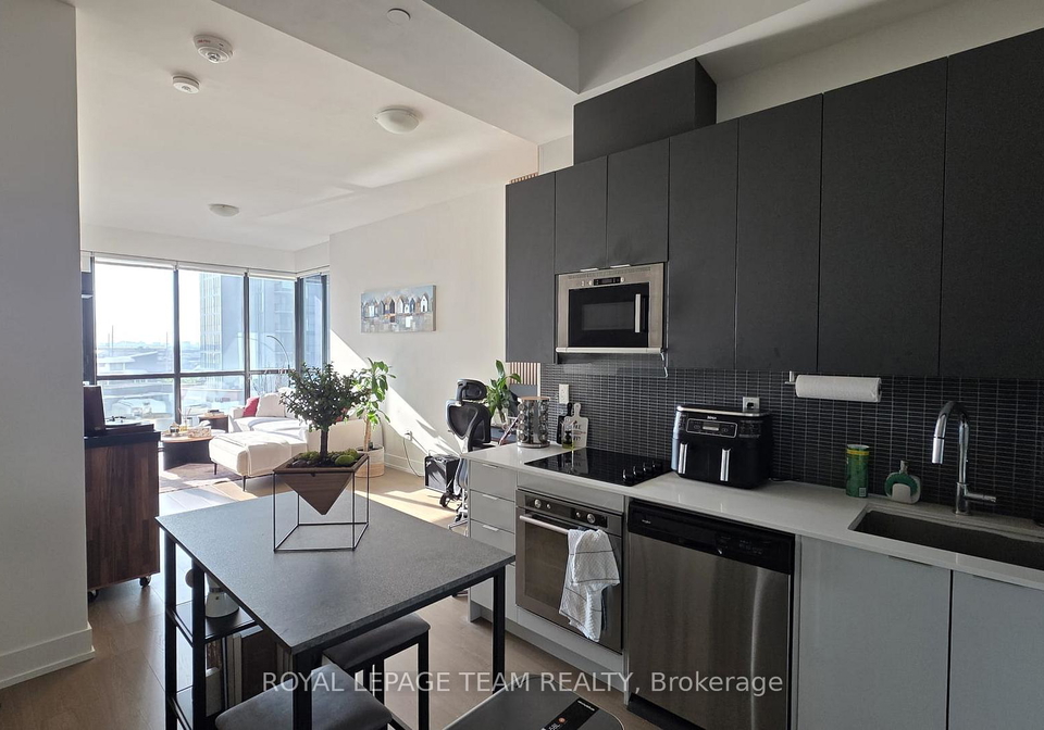2916-highway-7-vaughan-ontario-n13575150