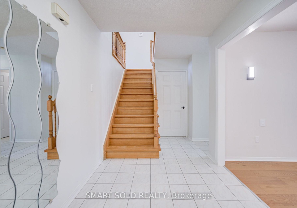 19-justus-drive-richmond-hill-ontario-n13575156