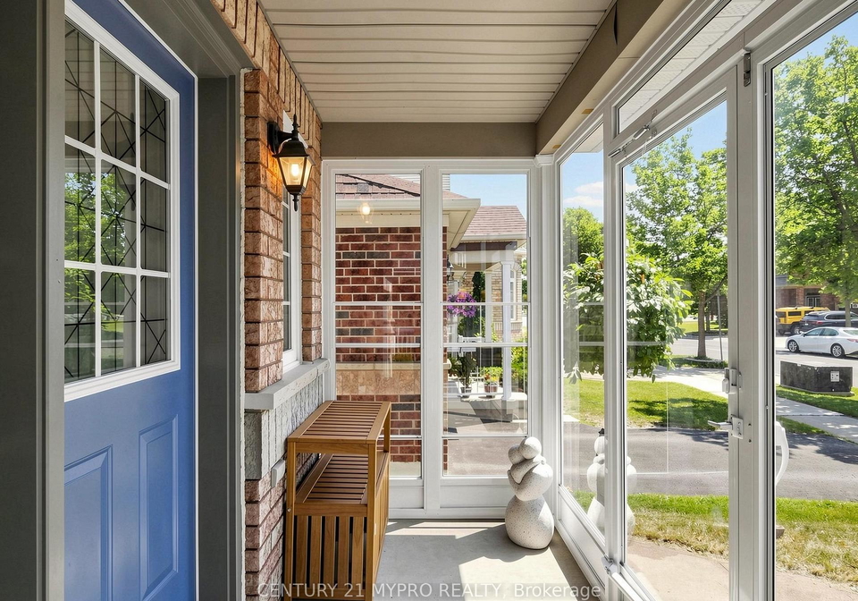 74-victoria-wood-avenue-markham-ontario-n13575160