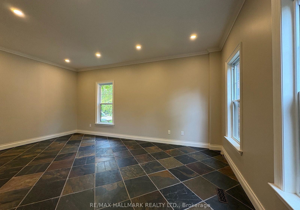 34-theobalds-circle-richmond-hill-ontario-n13575296