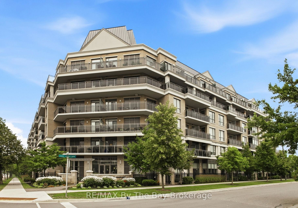 111-civic-square-gate-aurora-ontario-n13575354