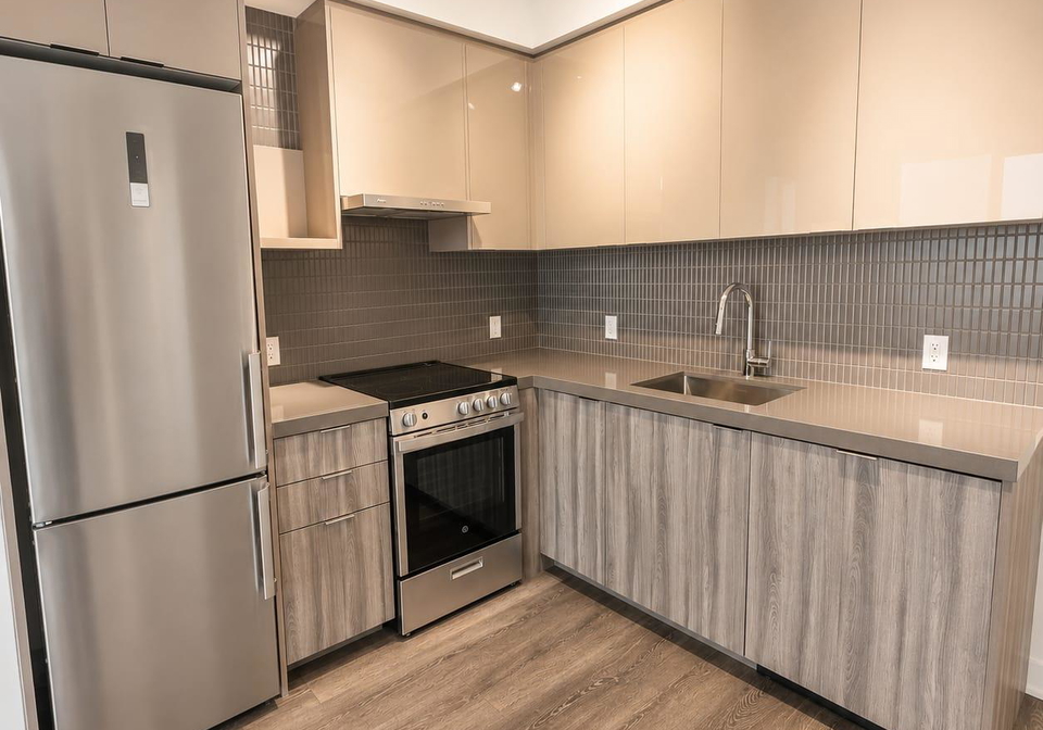 10-flavelle-trail-vaughan-ontario-n13576872