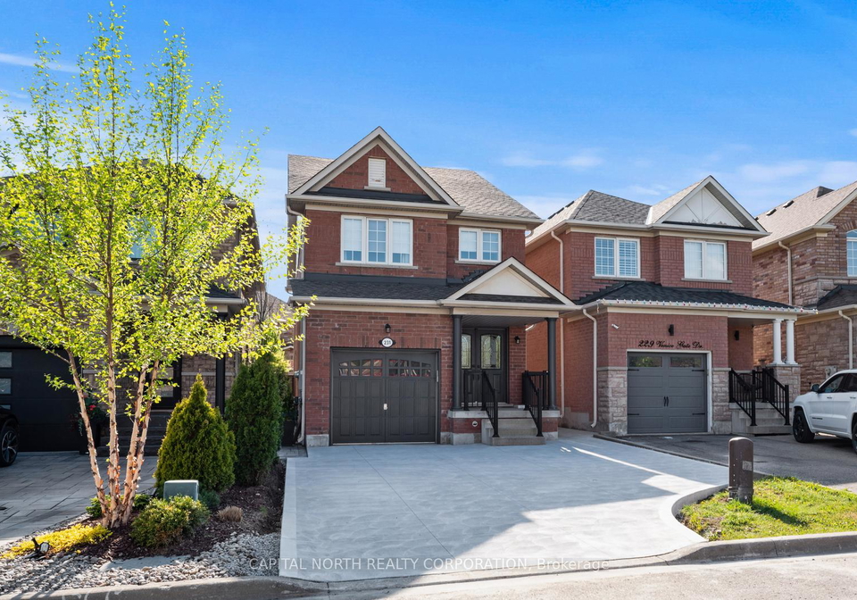 231-venice-gate-drive-vaughan-ontario-n13577070