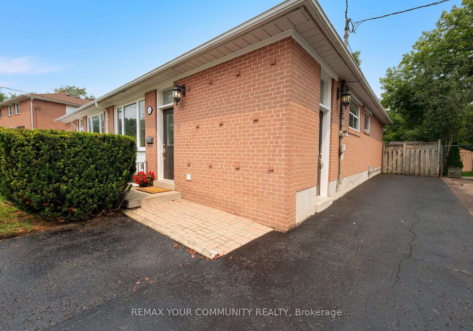 23-richardson-drive-aurora-ontario-n13577096
