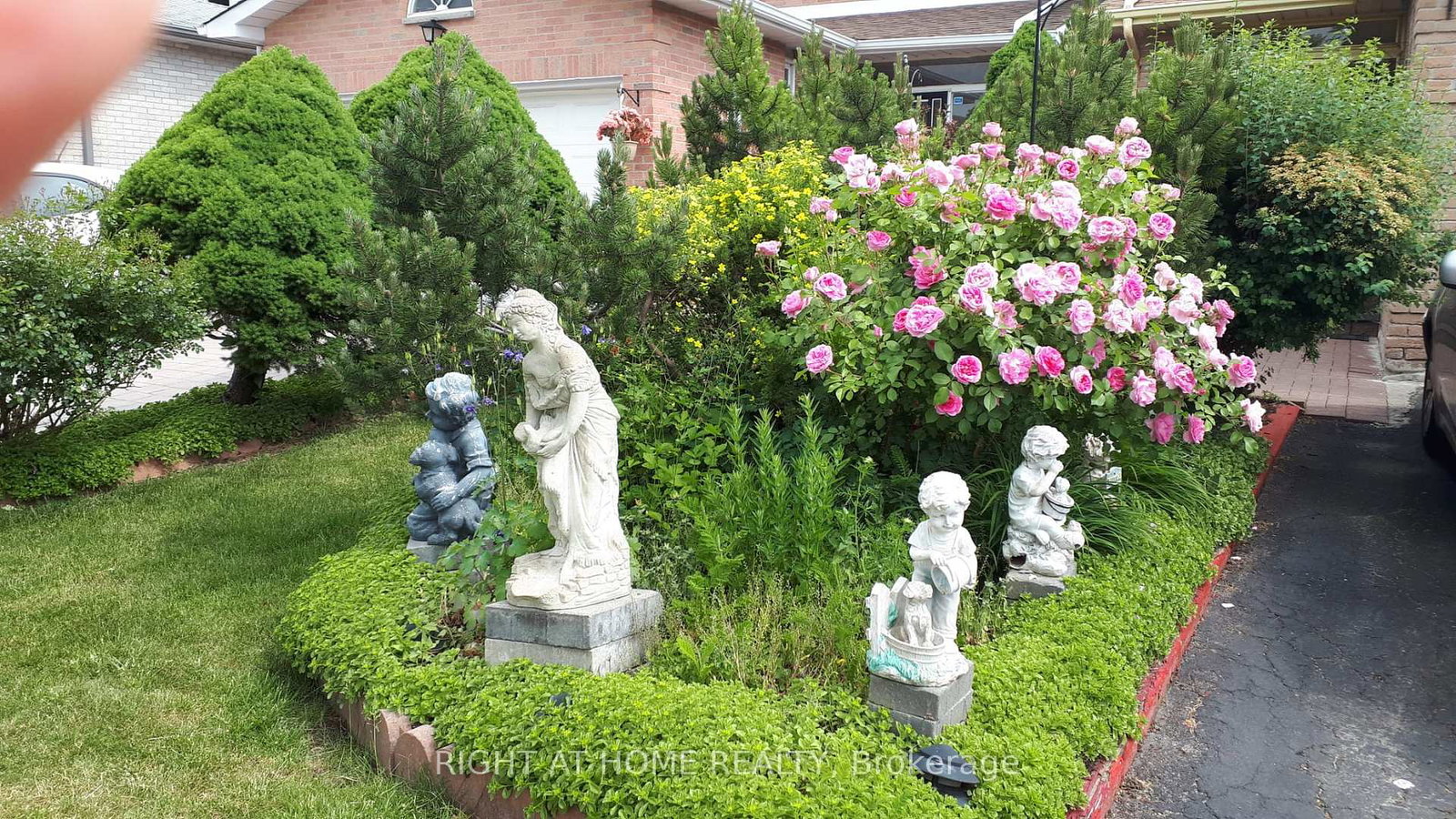 31-stargell-crescent-markham-ontario-n13577240