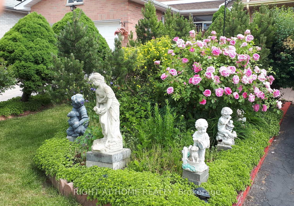 31-stargell-crescent-markham-ontario-n13577240