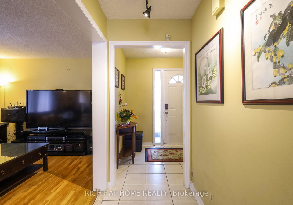 31-stargell-crescent-markham-ontario-n13577240