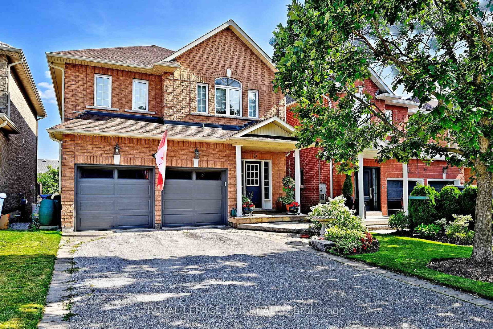 81-woodbury-crescent-newmarket-ontario-n13577308