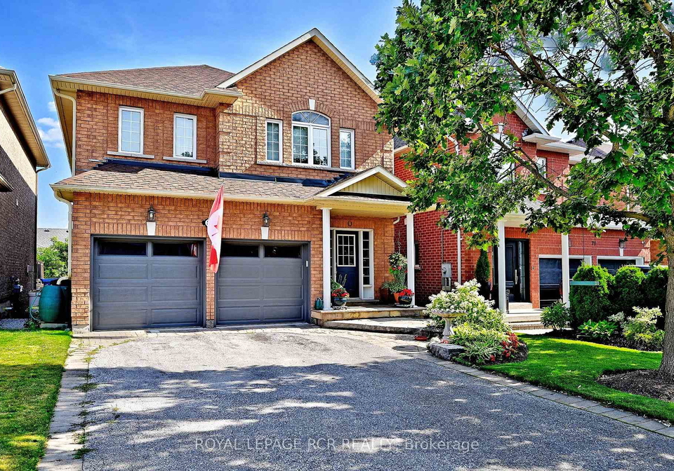 81-woodbury-crescent-newmarket-ontario-n13577308