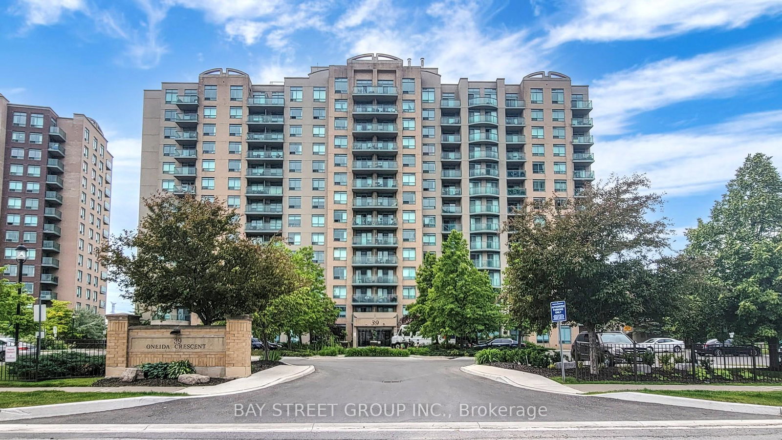 39-oneida-crescent-richmond-hill-ontario-n13577416
