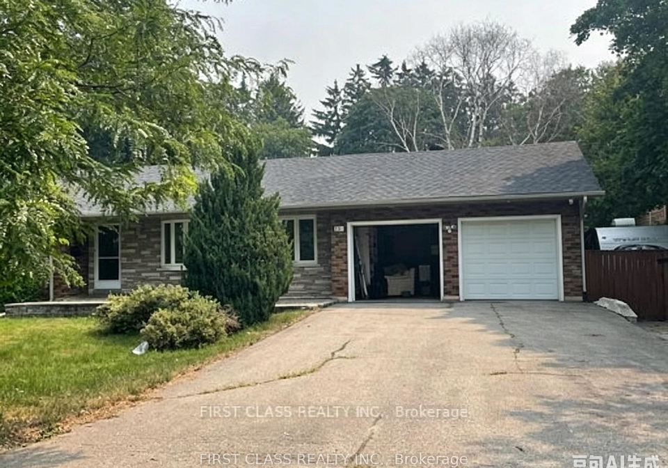 251-scott-avenue-newmarket-ontario-n13577460