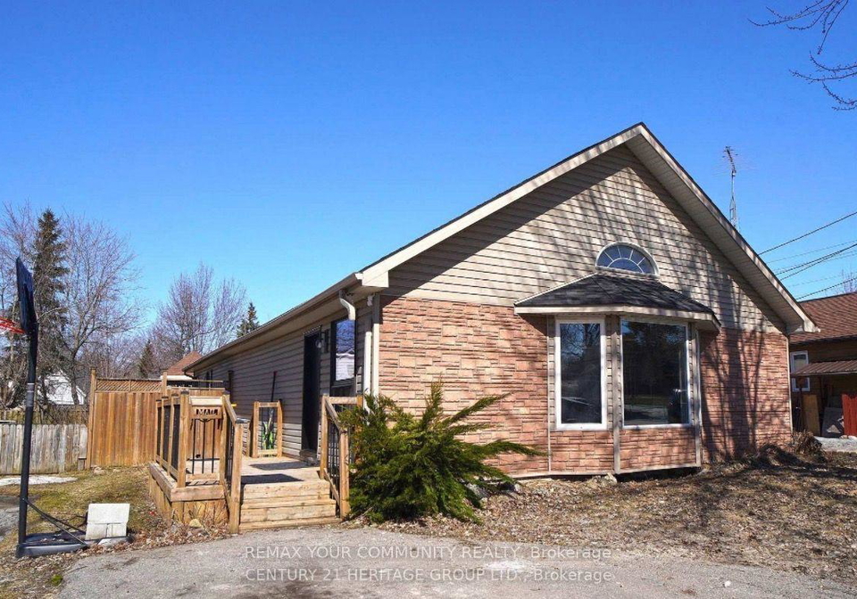 236-simcoe-avenue-georgina-ontario-n13578420