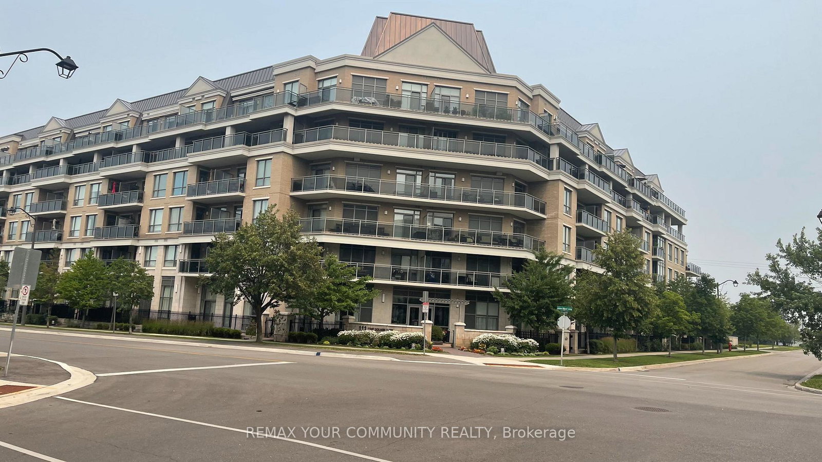 111-civic-square-gate-aurora-ontario-n13578612
