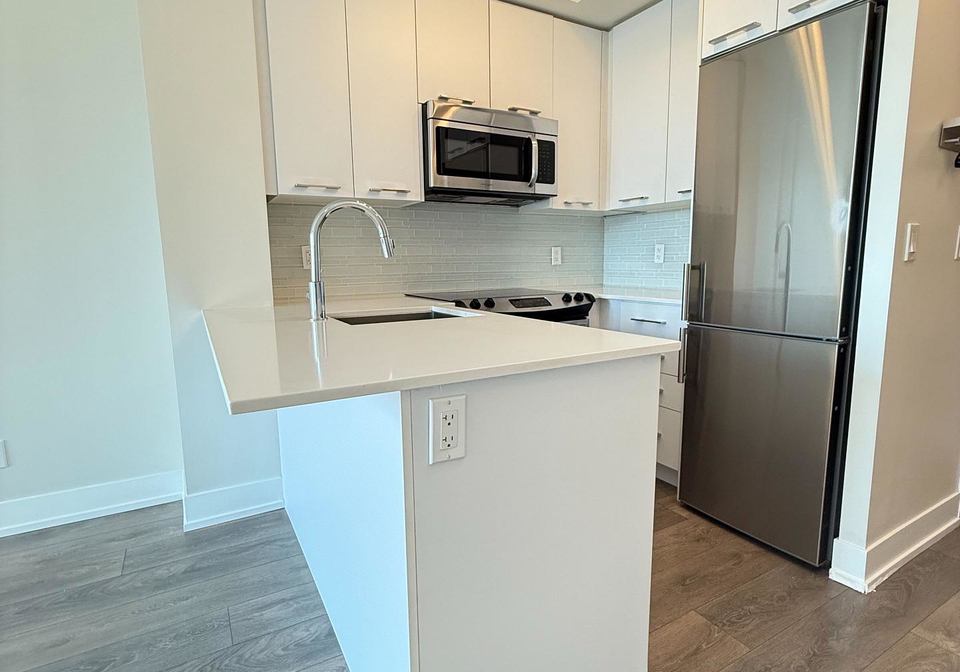 9471-yonge-street-w-richmond-hill-ontario-n13578836