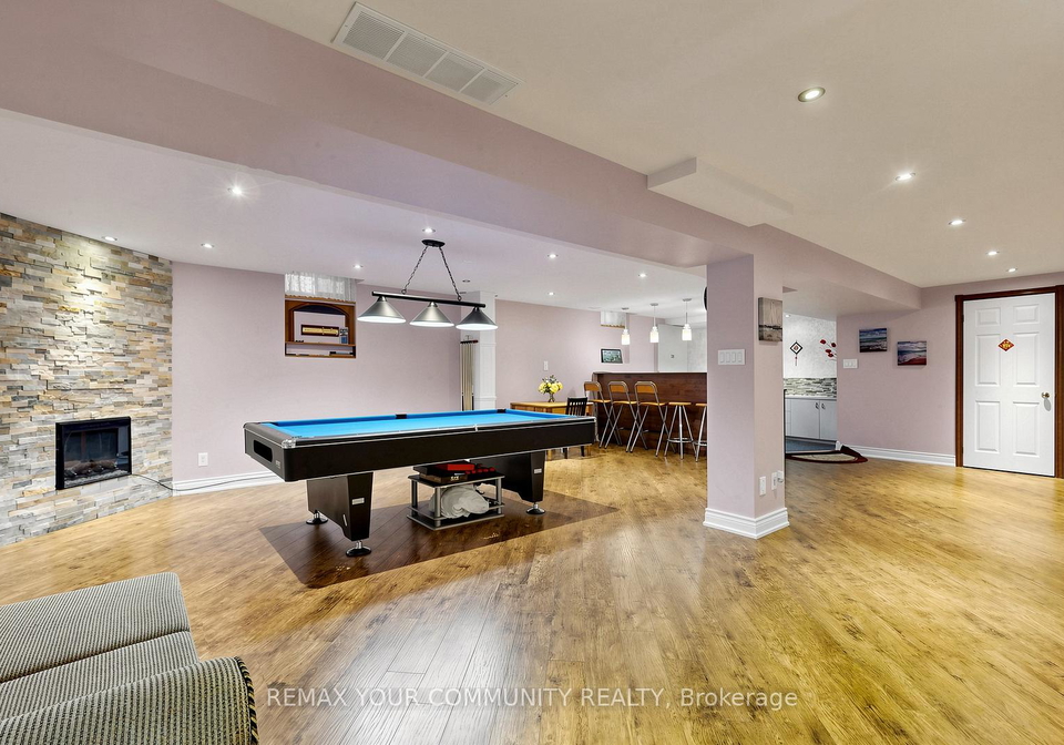 32-soho-crescent-markham-ontario-n13579080