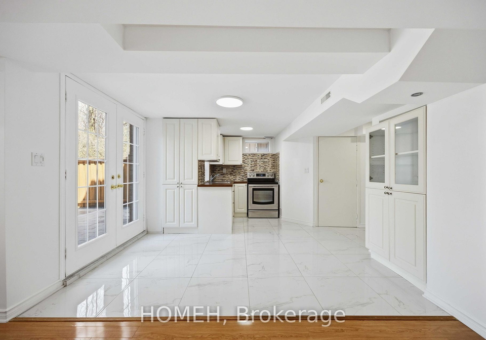 94-dovetail-drive-richmond-hill-ontario-n13579536