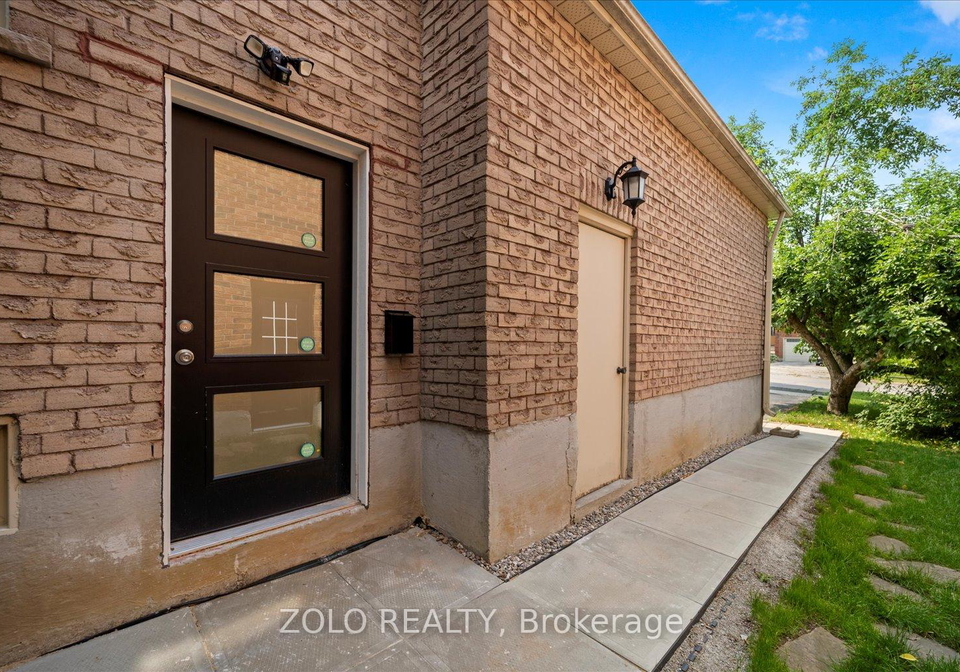 278-alex-doner-drive-newmarket-ontario-n13579684