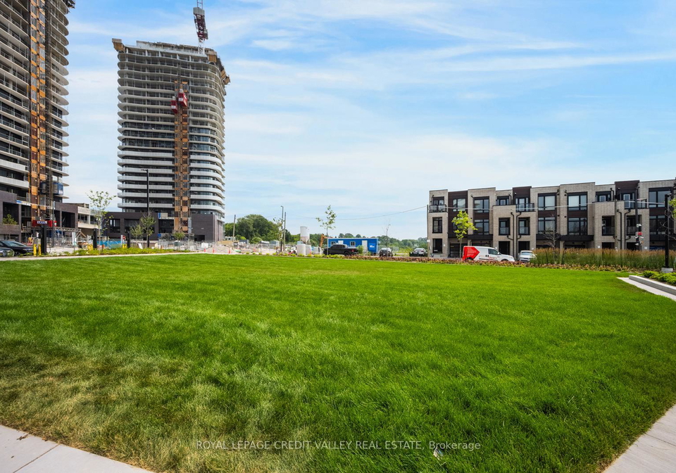 6-flavelle-trail-vaughan-ontario-n13580298