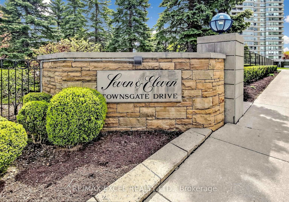 11-townsgate-drive-vaughan-ontario-n13581086