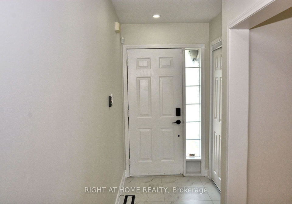 255-marble-place-newmarket-ontario-n13581186