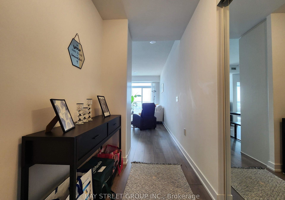 38-honeycrisp-crescent-vaughan-ontario-n13582256