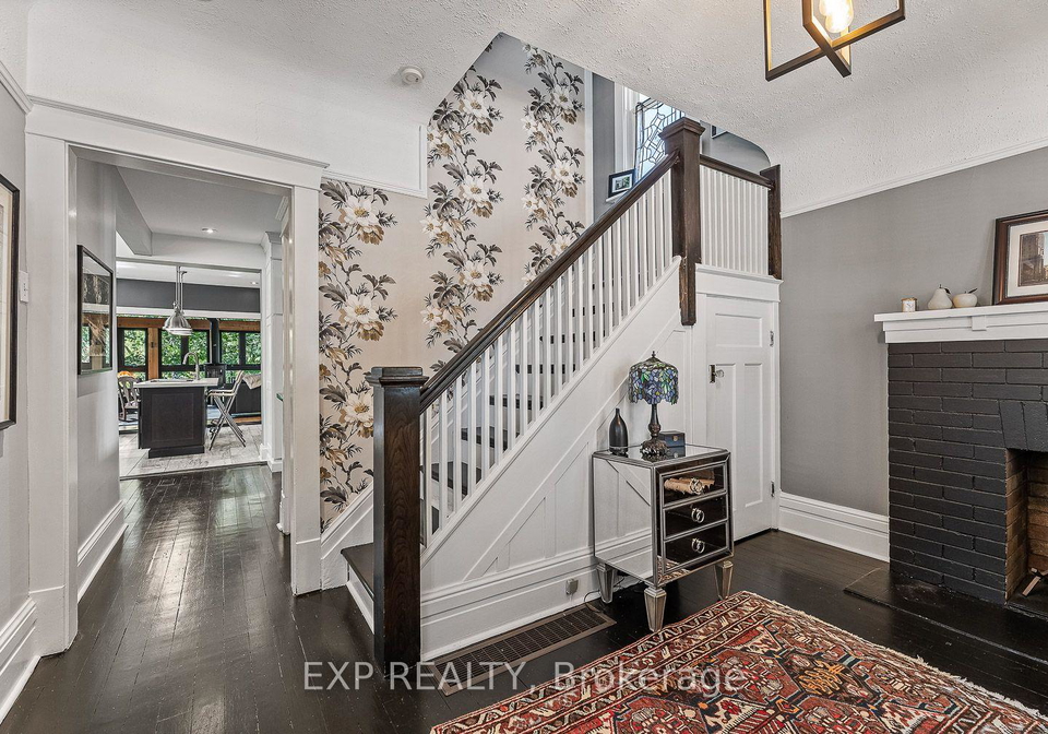 208-lorne-avenue-newmarket-ontario-n13582612